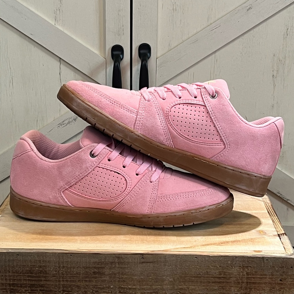éS Accel Slim Suede Skate Shoe in the "Pink & Gum" Mens 9 Women’s 10.5 - Picture 4 of 11
